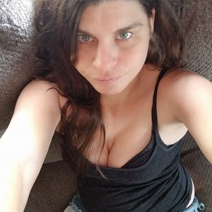 Meet your Posher, Cari